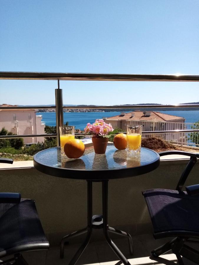 Apartman Mikola With Sea View Trogir Exterior photo