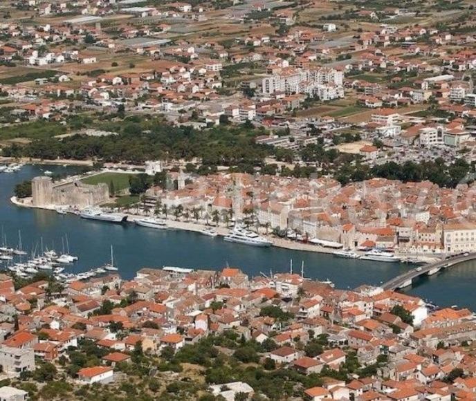 Apartman Mikola With Sea View Trogir Exterior photo