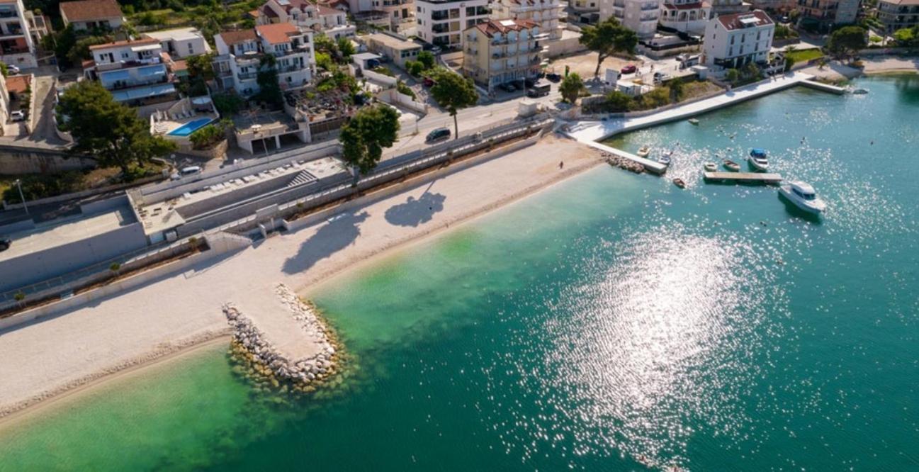 Apartman Mikola With Sea View Trogir Exterior photo